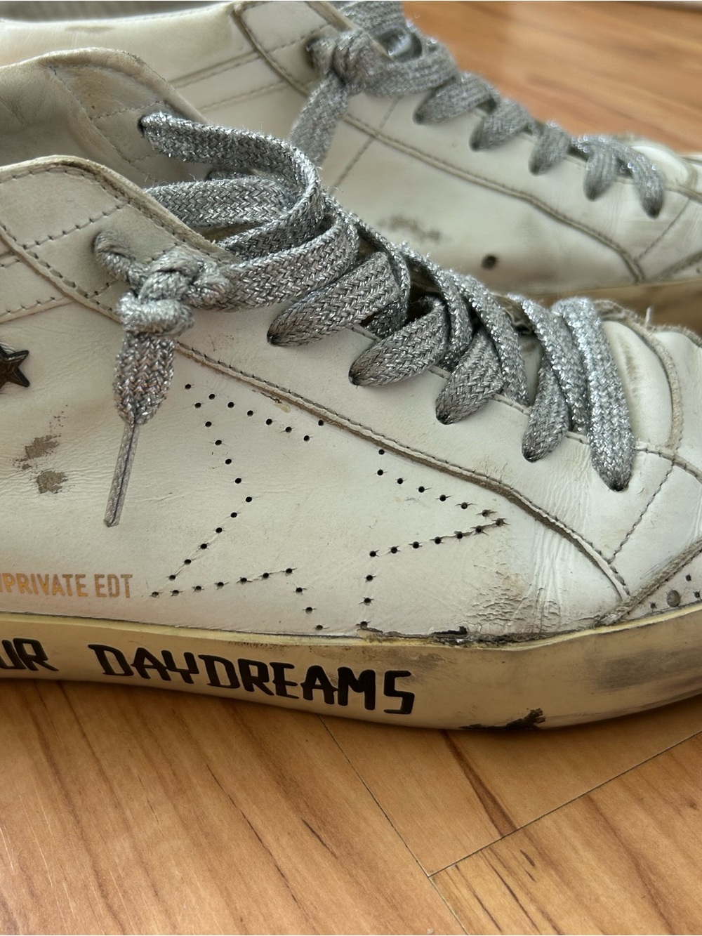 Golden Goose - Picture 2 of 13